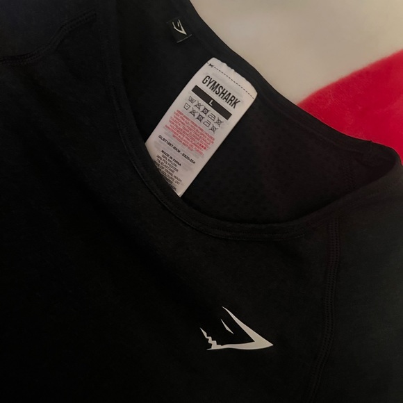 Black short sleeve GYMSHARK tshirt - Picture 2 of 2